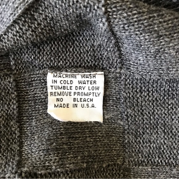 DRESS TO KILL JANE MOHR Charcoal Gray Asymmetrical Textured Sweater - Picture 9 of 10